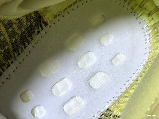 350 V2 Adidas Reflective Yeezys Antlia FV3255 0818